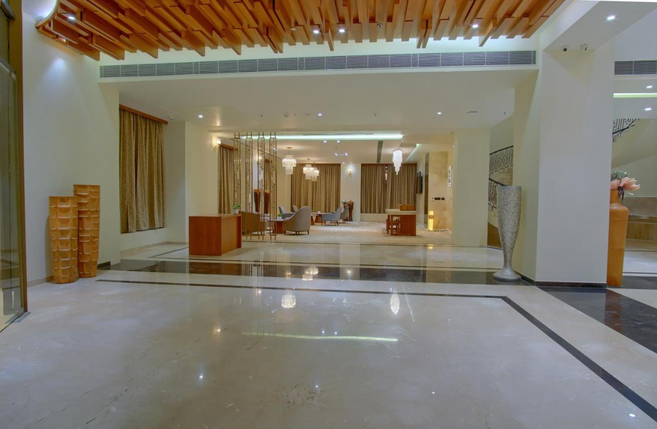 Hotel Sayaji Morbi Exteriér fotografie