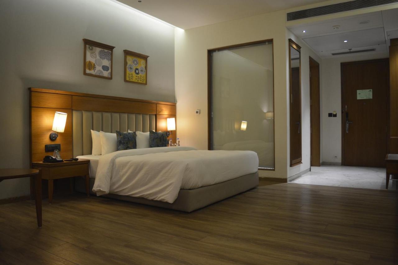 Hotel Sayaji Morbi Exteriér fotografie